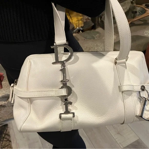 Dior white Leather Shoulder Bag with silver hardware COA and dust bag! - Picture 4 of 10